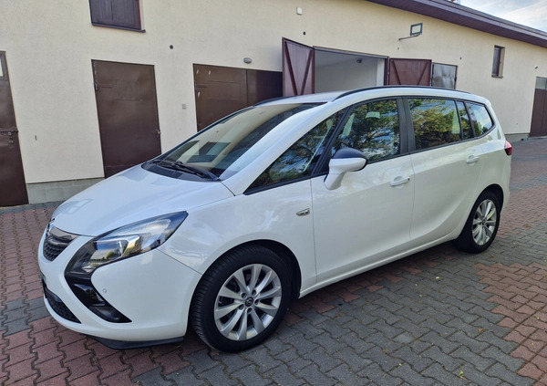 Opel Zafira cena 32900 przebieg: 221289, rok produkcji 2014 z Witnica małe 562